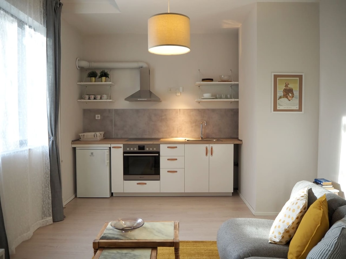 Caché ✦ Bright One-Bedroom Apartment in Sofia