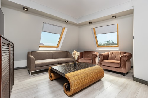 Central Apartments with Garden view - Apt No. 7 3 Flat Manager Booking