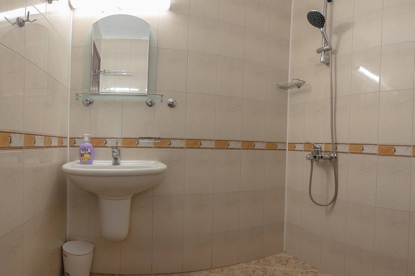 Nessebar's NEW Town TOP Centre 2-BDR Apartment 8 Flat Manager Booking