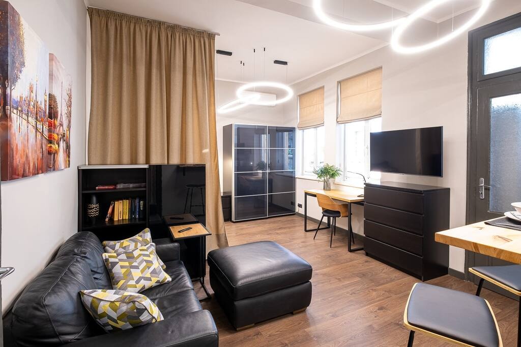 Bohemia - New Apartment with Stylish Design Flataway