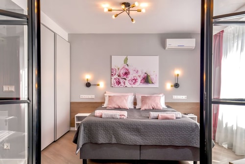 ROS? one bedroom designer apartment in city centre 14 Flat Manager Booking