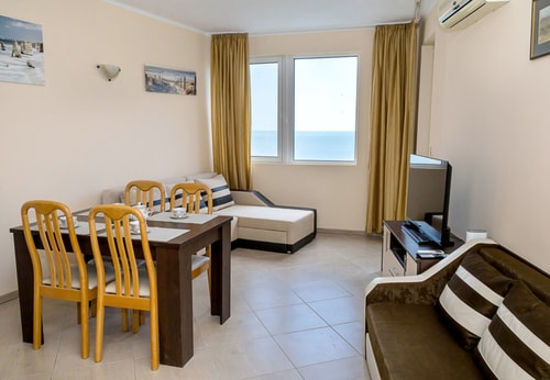 Cozy Retreat with Sea View & Balcony | Nikea Park 5 Flat Manager Booking
