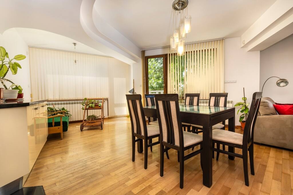 PLOVDIV Rumyana Sred · 2BD-2BTHR-Apartment close to the Ancient Town 8 Flat Manager Booking