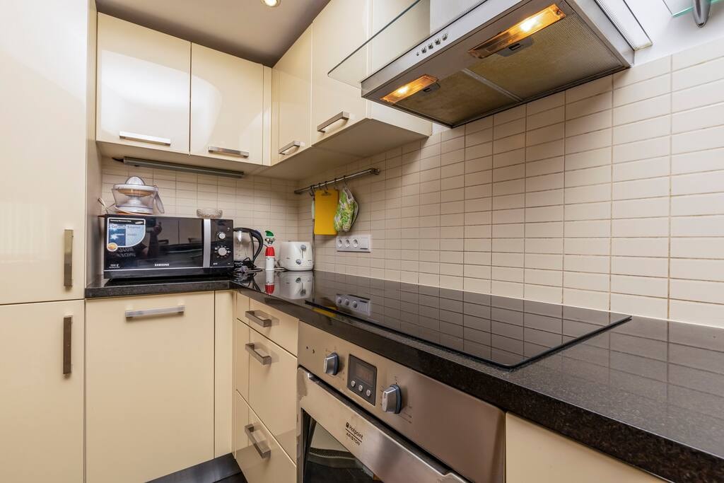 PLOVDIV Rumyana Sred · 2BD-2BTHR-Apartment close to the Ancient Town 10 Flat Manager Booking