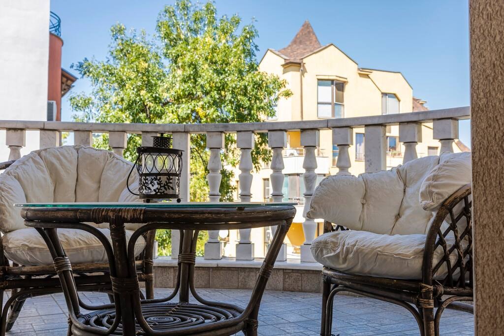PLOVDIV Rumyana Sred · 2BD-2BTHR-Apartment close to the Ancient Town 19 Flat Manager Booking