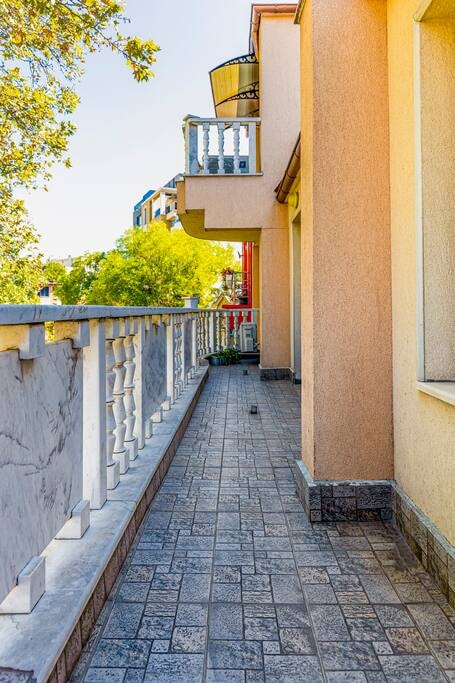PLOVDIV Rumyana Sred · 2BD-2BTHR-Apartment close to the Ancient Town 23 Flat Manager Booking