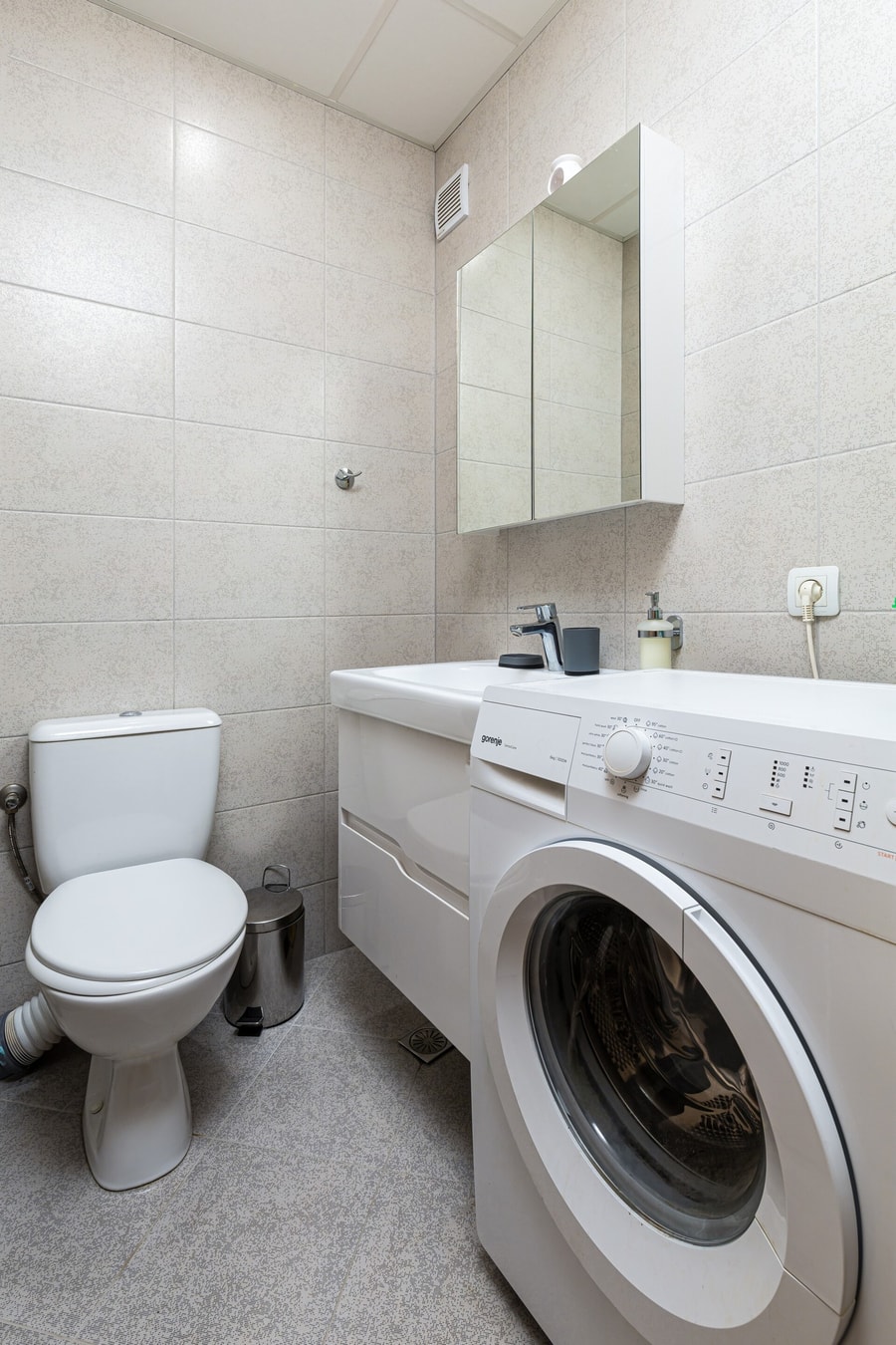 Stylish 2BD Apartment with a Nice Cozy Terrace 14 Flat Manager Booking