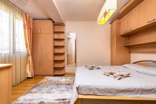 Centrally-located 1BD Apartment near Kapana 8 Flat Manager Booking