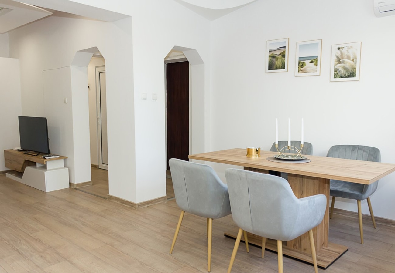 Bright 2-Bedroom Apartment Near Varna City Center 8 Flat Manager Booking