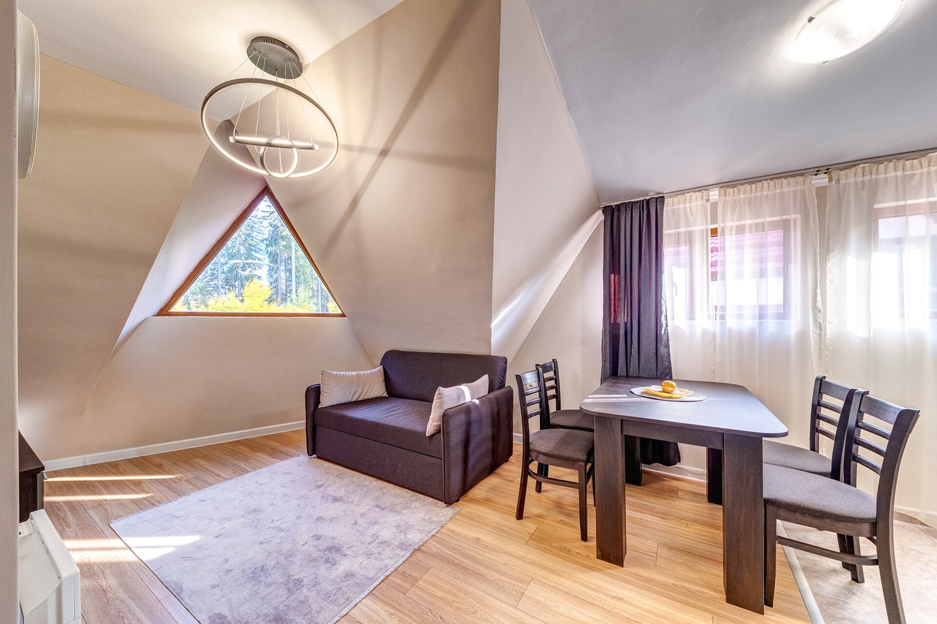 PAMPOROVO Adir Dery Dream View AP505 1BD · Top floor Ski-In Stay 5 Flat Manager Booking