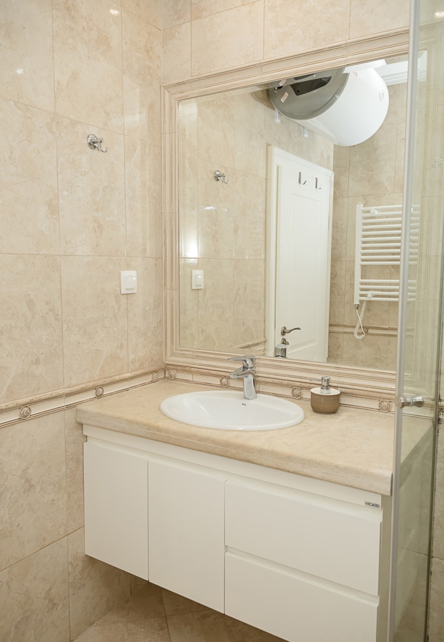 Elegant 1BR Apartment in the TOP Center of Varna 20 Flat Manager Booking