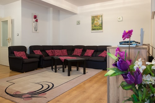 GLORIOUS - 2-Bedroom apartment near Youth Hill 0 Flat Manager Booking