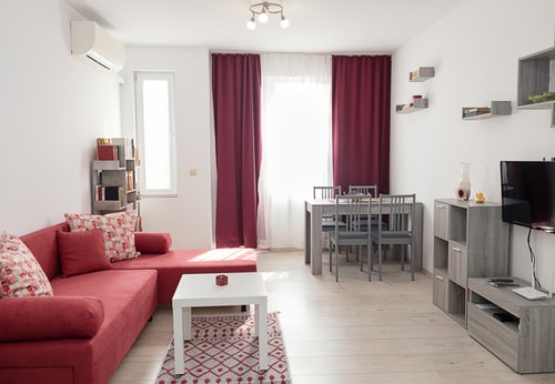 Bright & Elegant 1-BR Flat Near the City Center 0 Flat Manager Booking