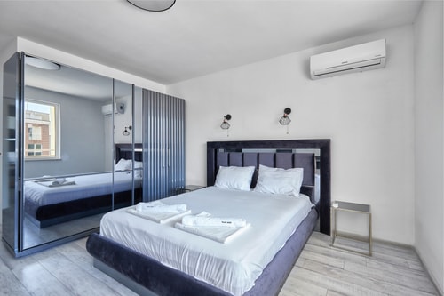Sunny Seaside Retreat: 2BD Apartment in Nesebar 5 Flat Manager Booking