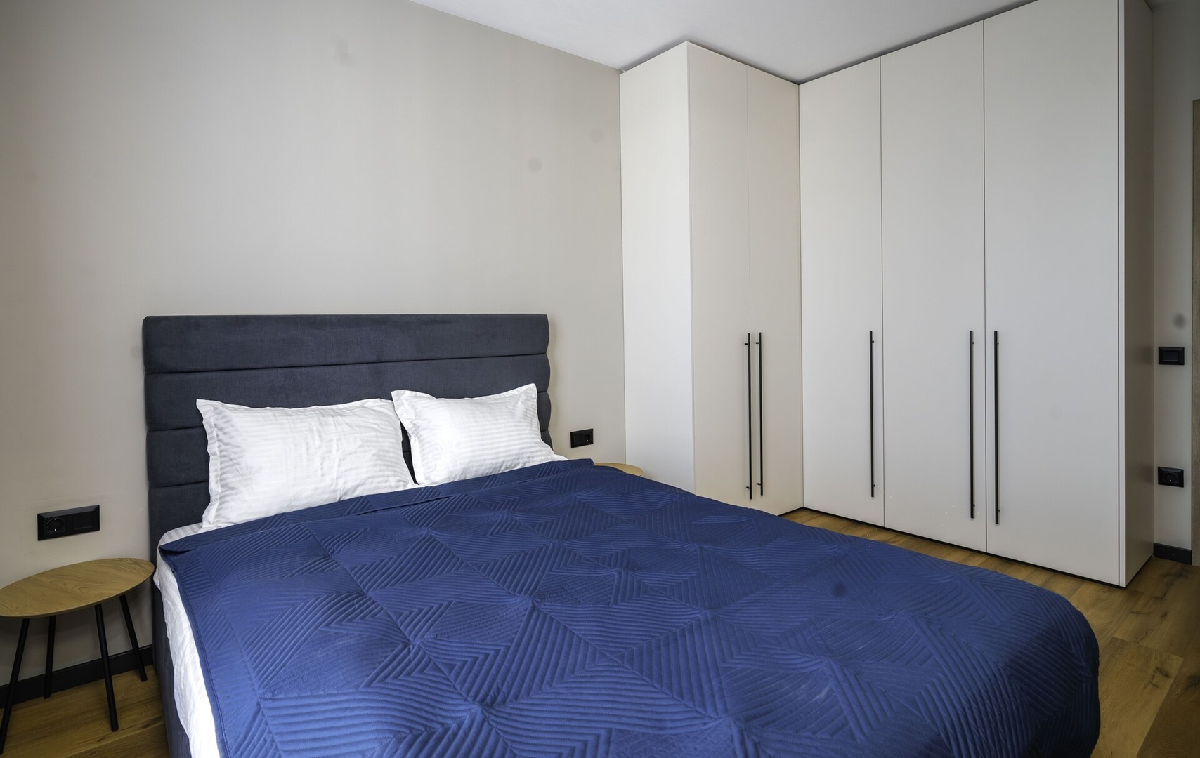 Aviva Living - 2BD Apartment With Free Parking 12 Flat Manager Booking