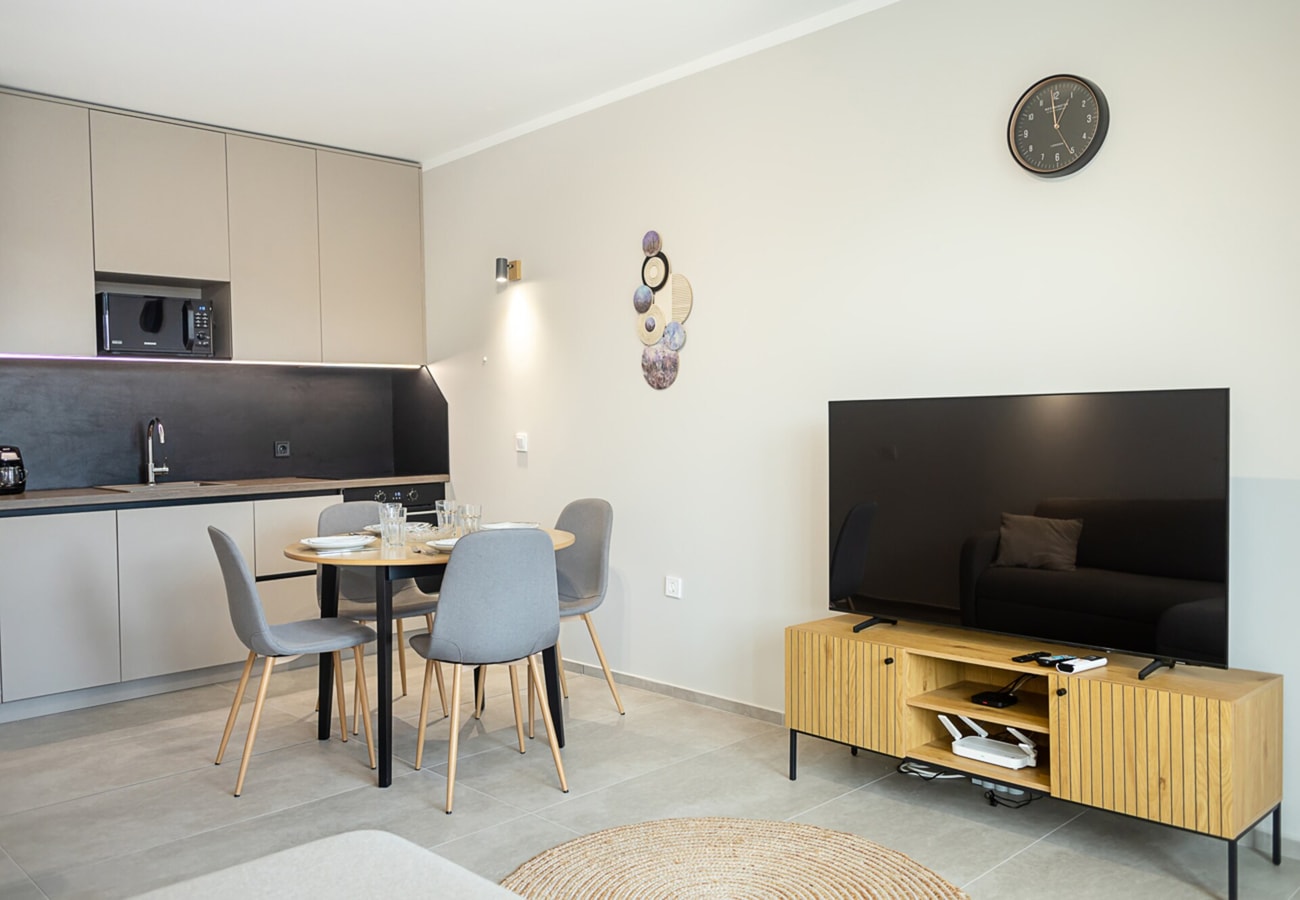 Skyline Varna – Stylish 1BD City Apartment 7 Flat Manager Booking