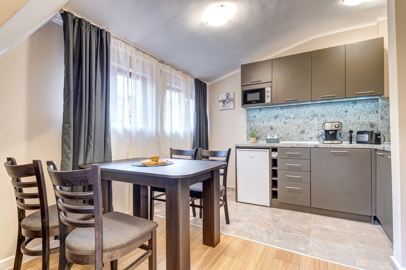 PAMPOROVO Adir Dery Dream View AP505 1BD · Top floor Ski-In Stay 1 Flat Manager Booking