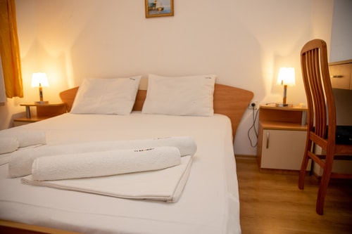 Convenient 2-Bedroom Flat next to Harmanite Beach 0 Flat Manager Booking
