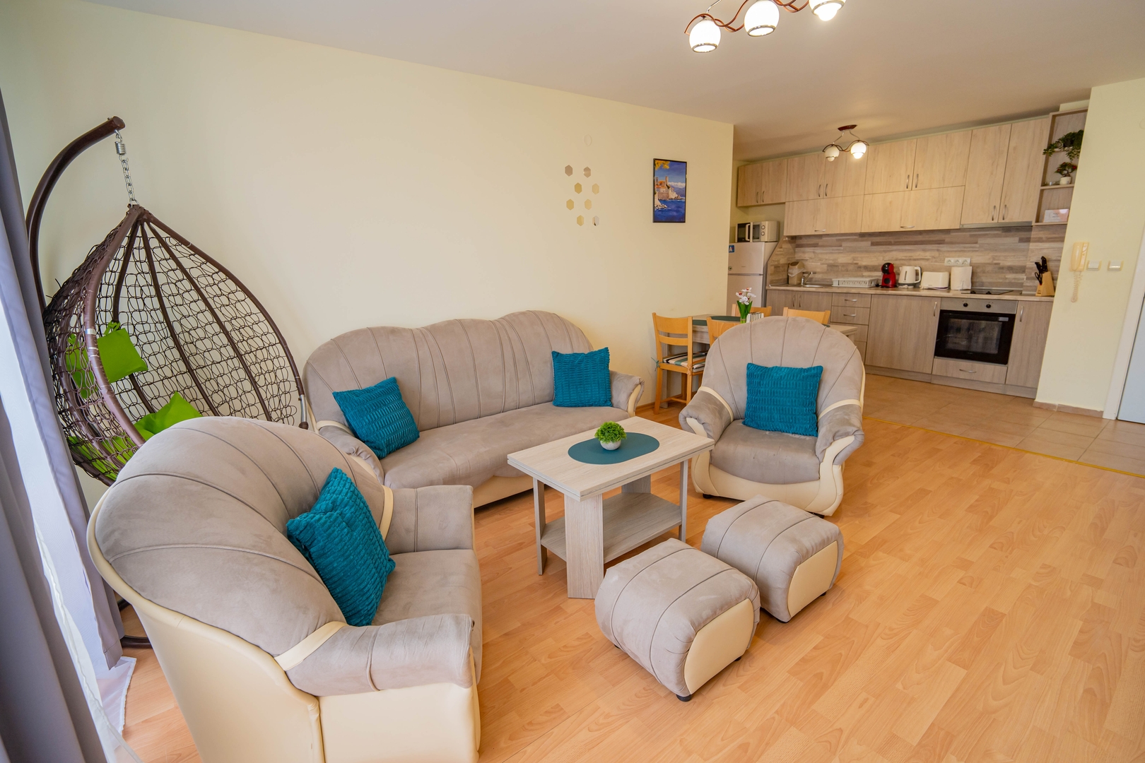 The Sea Balcony - 1BD Apartment by Flat Manager 33 Flat Manager Booking