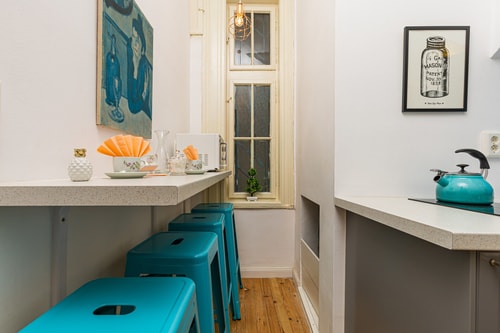 The Old Town Vintage 2-Bedroom Jewel 13 Flat Manager Booking