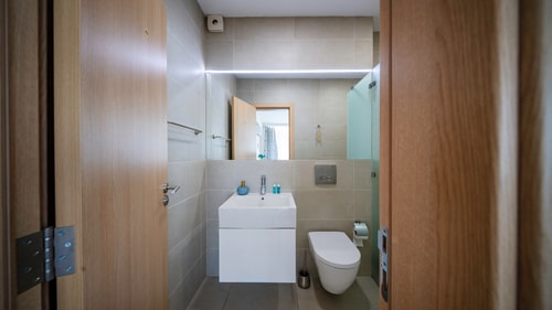 Nadya Ralevitsa 1BD · Modern & Spacious Stay with Free Parking 19 Flat Manager Booking