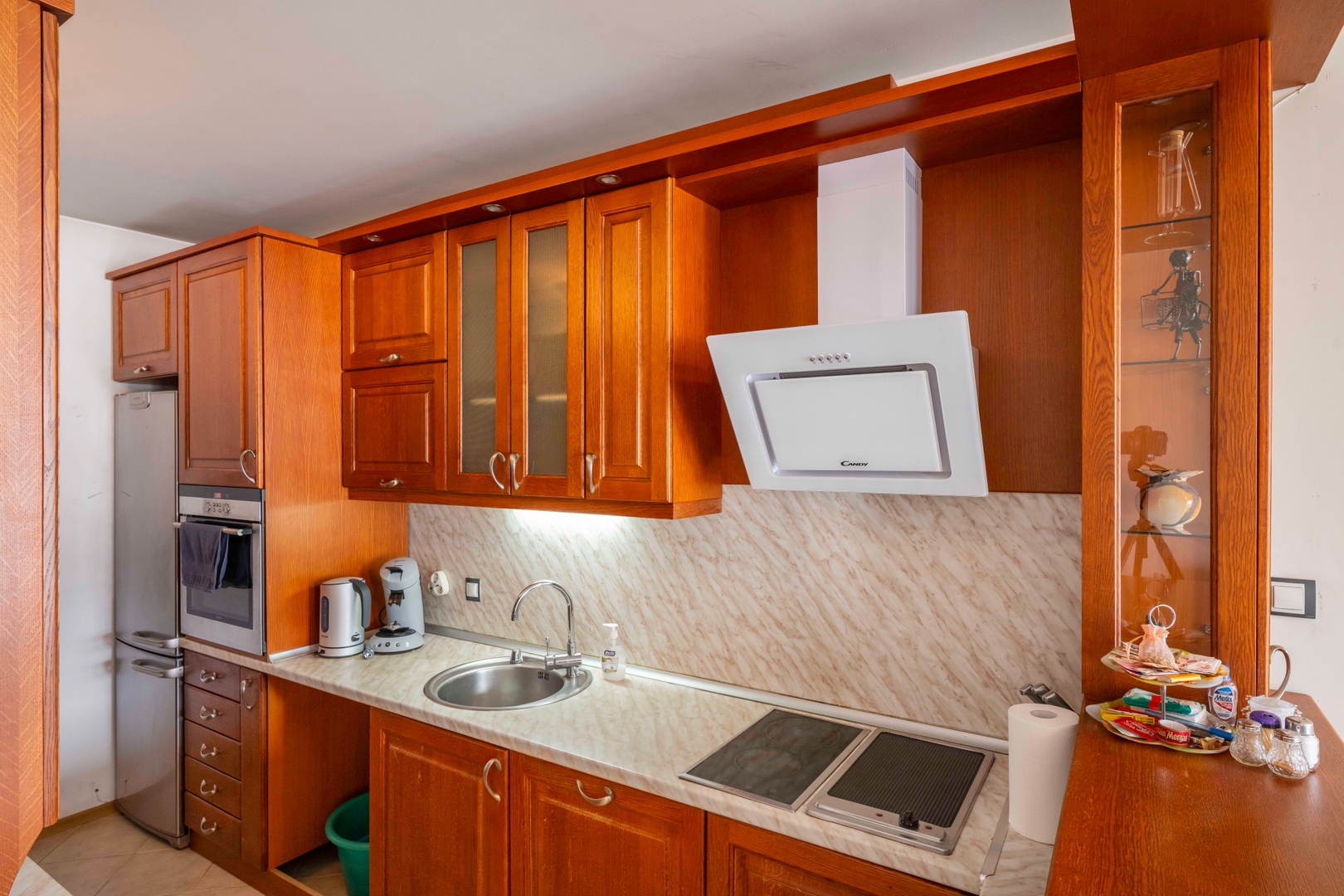 Vintage and Cozy 2BD Apartment in Prime Location 11 Flat Manager Booking
