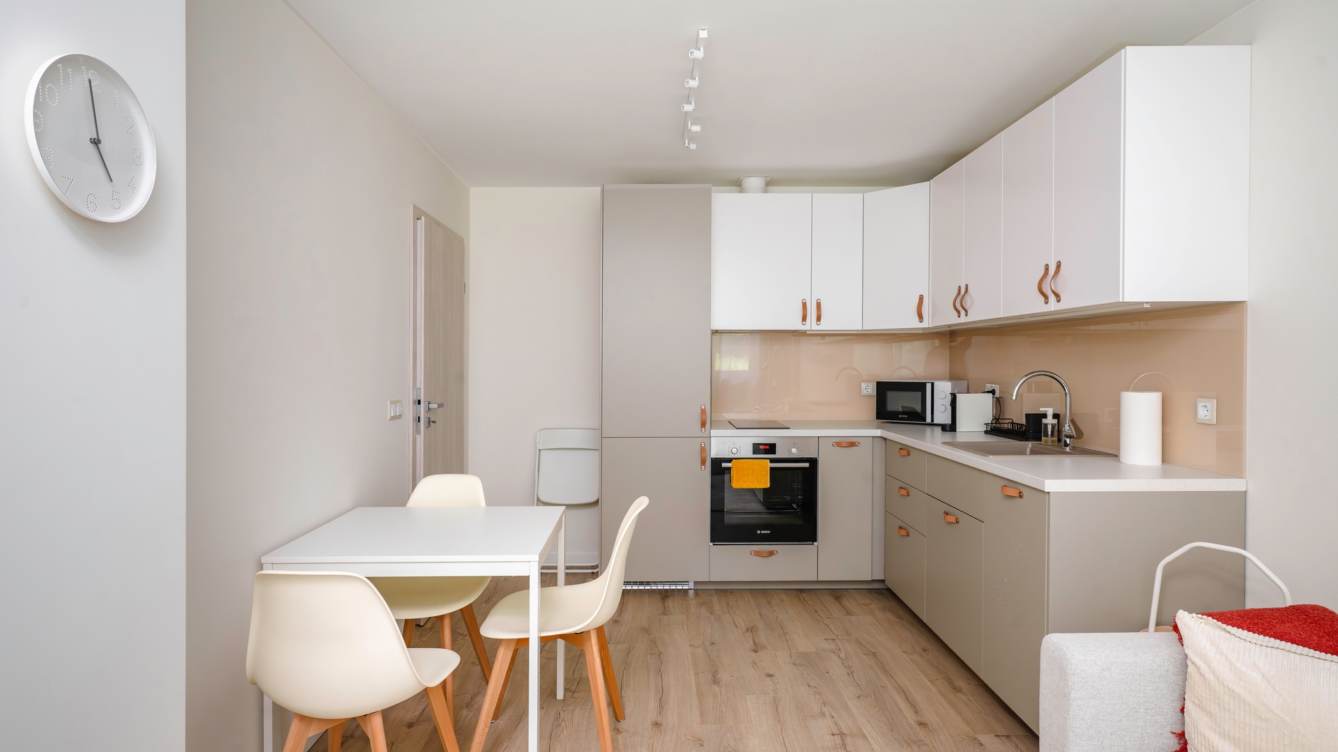Cozy 1BD Apartment next to NDK 3 Flat Manager Booking