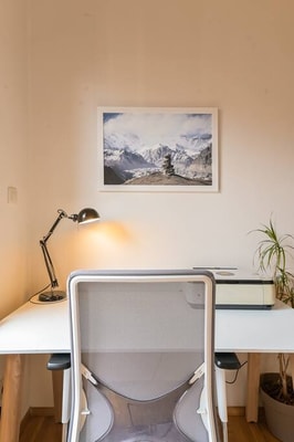 Designer One-bedroom Maisonette with Best Location 13 Flataway