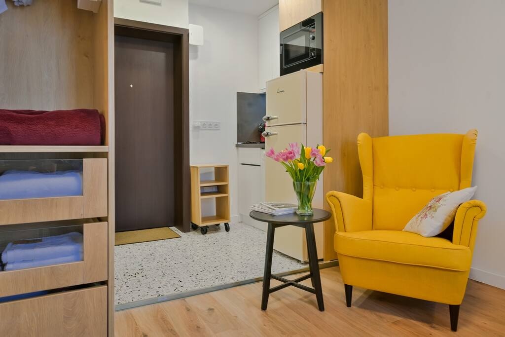 Cosy and Stylish Studio next to Sofia's Central Market Hall Flataway