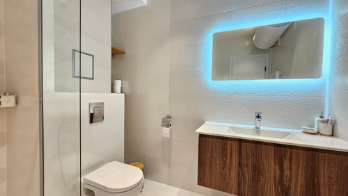 Bright Urban Stay with Parking 14 Flat Manager Booking