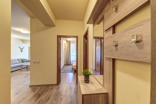Cosy 1BD Apt w/ Free Parking and Balcony 21 Flat Manager Booking