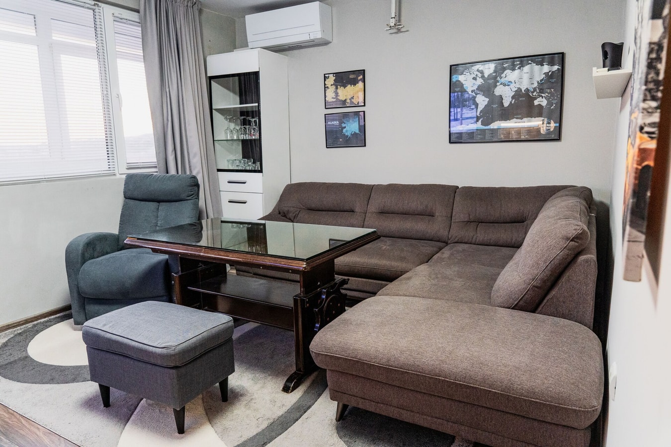 Viewtopia – Where Varna Glows Beneath Your Feet 1 Flat Manager Booking