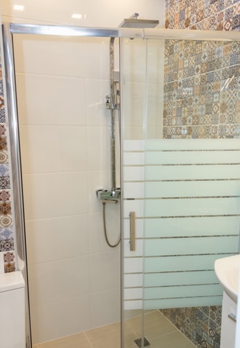 ACRYLIC & PASTEL Apartments 16 Flat Manager Booking