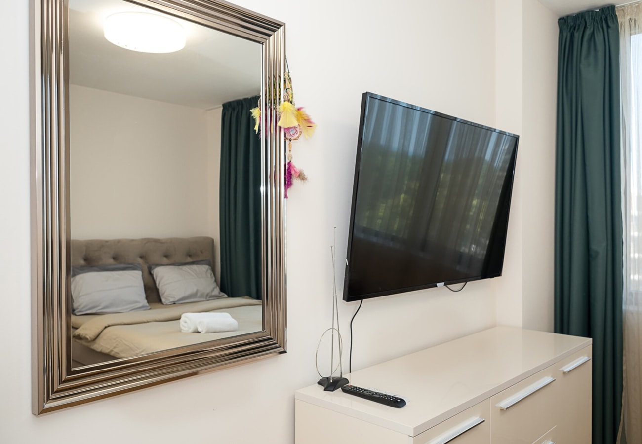 Stylish City Living by the Sea - 2BR Flat in Varna 27 Flat Manager Booking