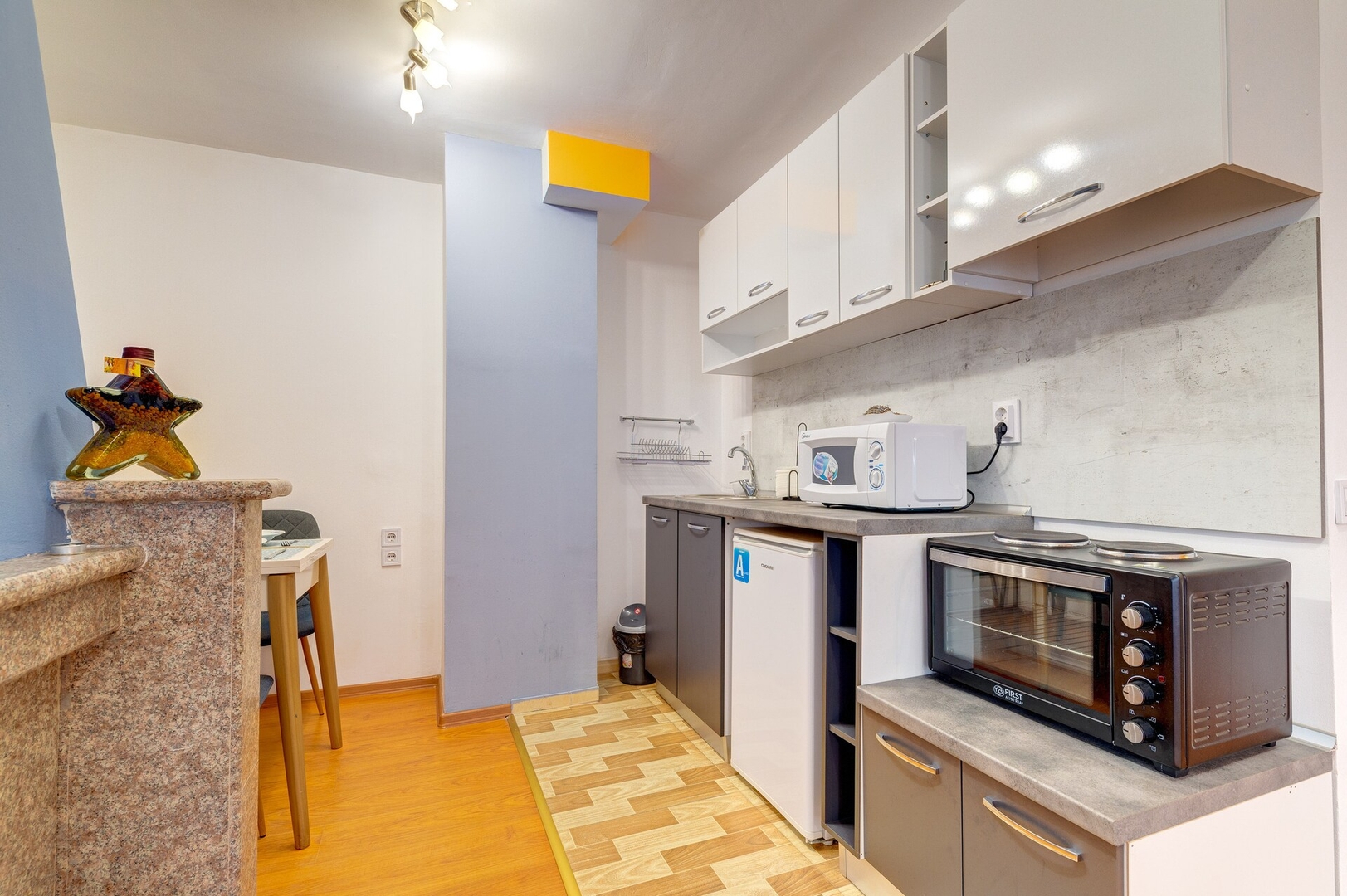 Colorful Retreat ~ 1BD next to the slopes 16 Flat Manager Booking