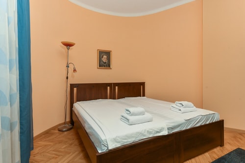 ✦ Sofia Retro ✦ Top Center 1-BDR Apartment 1 Flat Manager Booking
