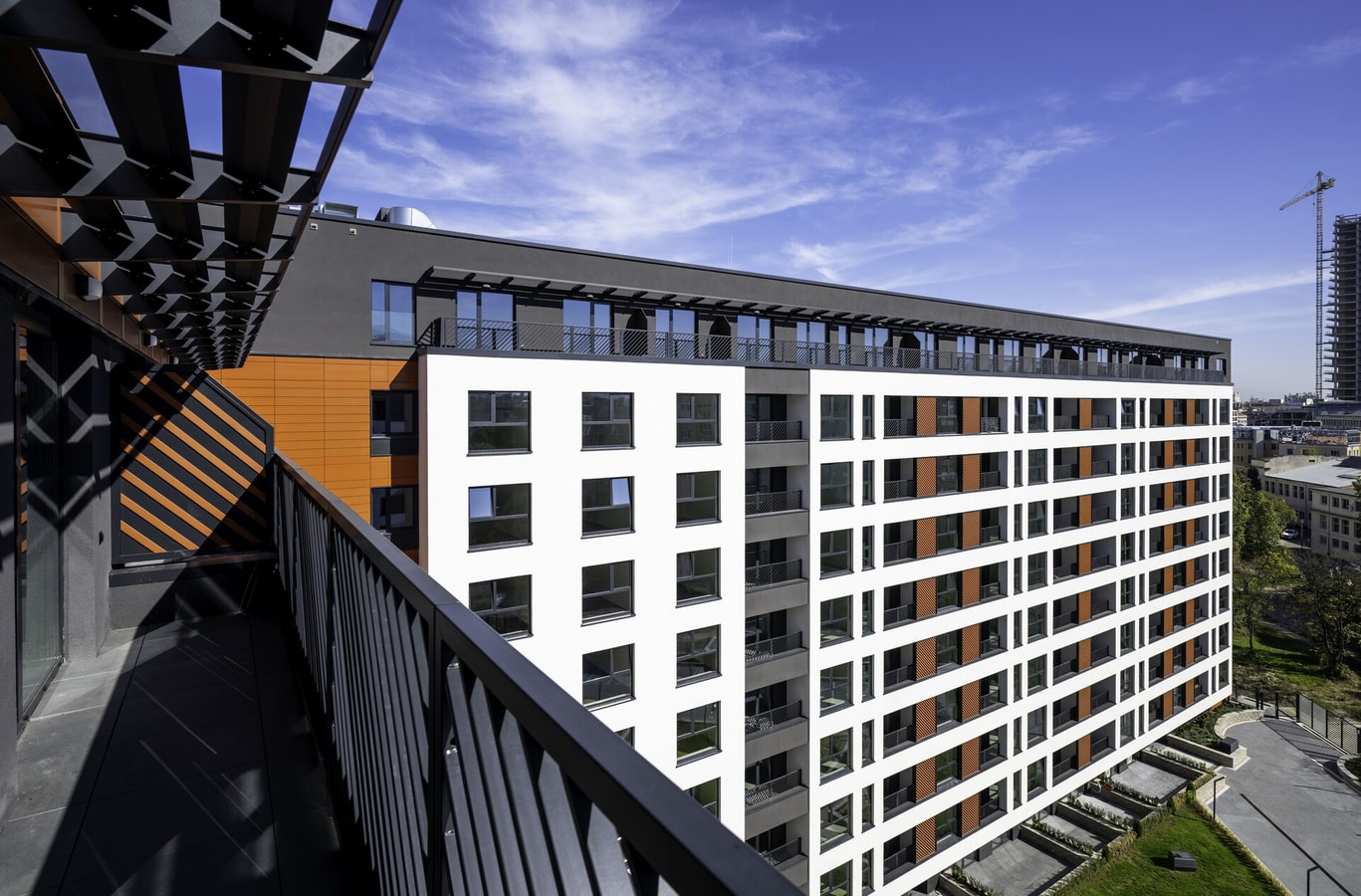 Aviva Living - 2BD Apartment With Free Parking 4 Flat Manager Booking