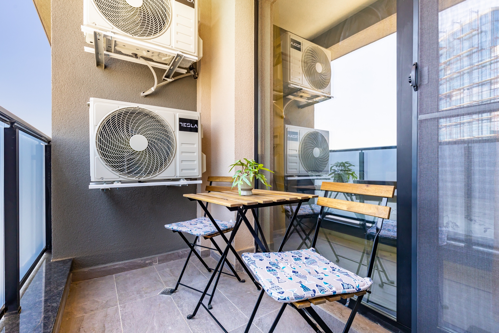 Lauta Park - 1BD with balcony 18 Flat Manager Booking