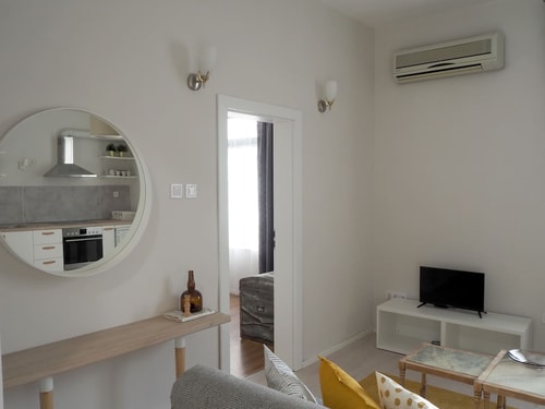 Caché ✦ Bright One-Bedroom Apartment in Sofia 6 Flat Manager Booking