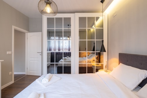 Designer & Cozy 2BD Flat In the city center 17 Flat Manager Booking