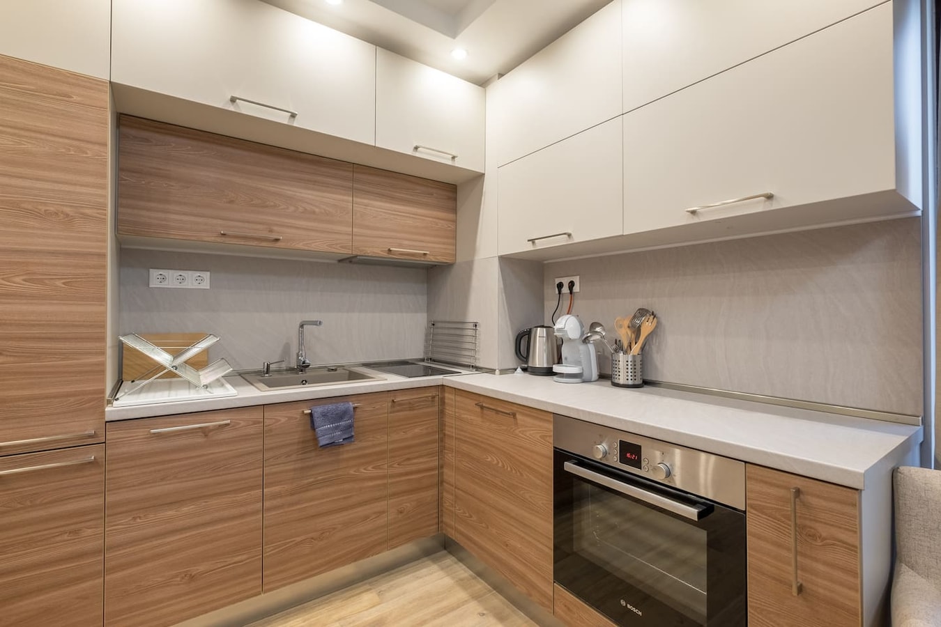 M&M Modern & Multifunctional One Bedroom Apartment 11 Flat Manager Booking