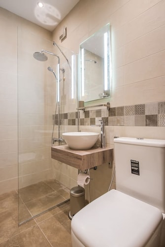 Designer, Business, Central, 1BDR Apartment 8 Flat Manager Booking