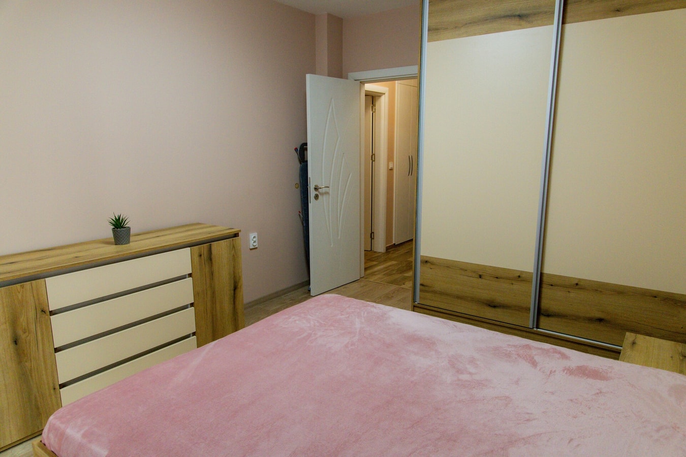 1BD Retreat with Balcony in Vibrant Varna District 12 Flat Manager Booking