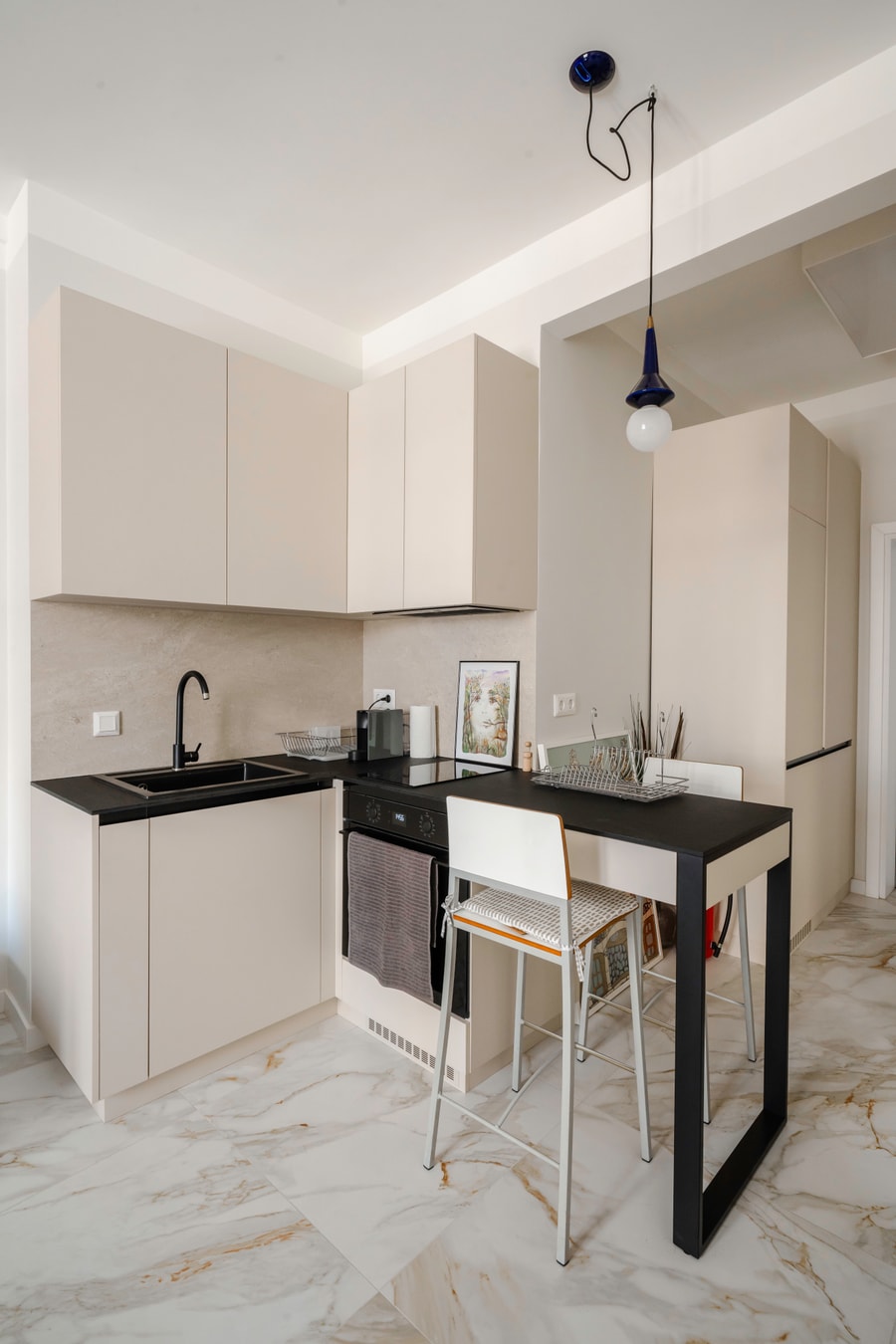 Stylish 1BD Apartment in the Heart of the City 8 Flat Manager Booking