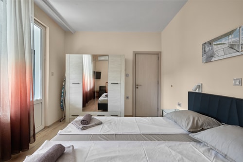 Cozy Spacious 2BD Apartment in Burgas 9 Flataway
