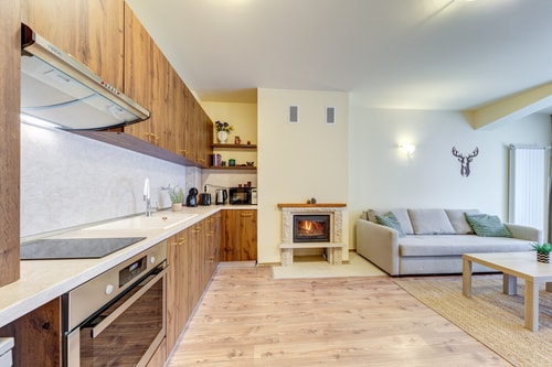 Cosy 1BD Apt w/ Free Parking and Balcony 6 Flat Manager Booking