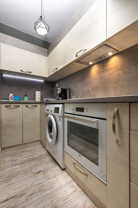 PLOVDIV Georgi Petko · Modernly-designed 1BD Apartment with Nice Terrace 9 Flat Manager Booking