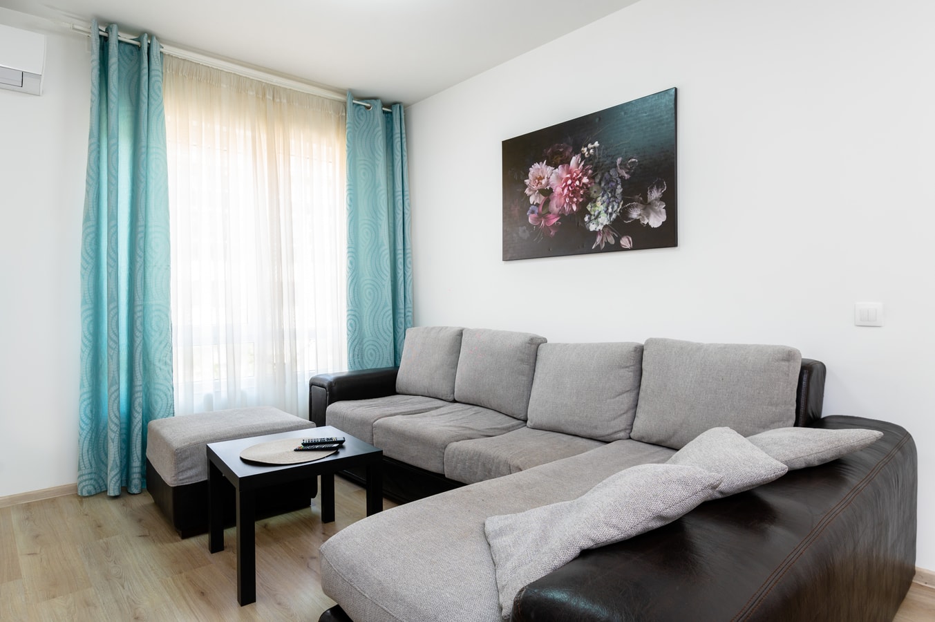 Cozy and Functional Business One-Bedroom Apartment 5 Flat Manager Booking