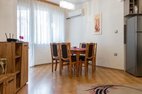 GLORIOUS - 2-Bedroom apartment near Youth Hill 4 Flat Manager Booking