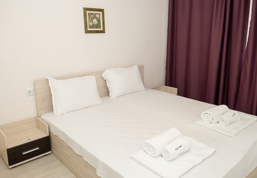 2-Bedroom Apartment in Prime Varna Location 2 Flat Manager Booking